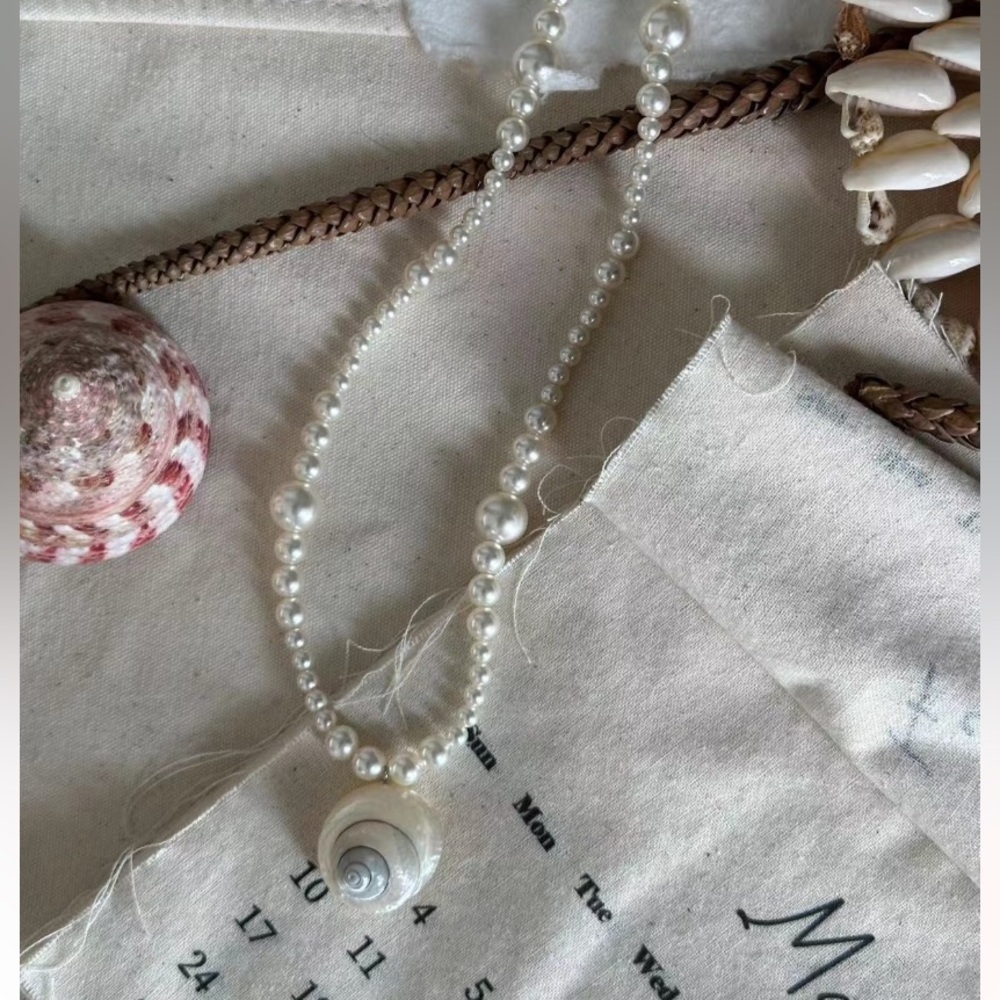 Handmade Natural Aurora Sea Snail & Swarovski Pearl Necklace😎✨